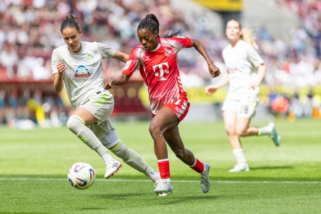 Google Pixel Women Bundesliga 1 FC Köln SV Werder Bremen 02 05 2026 Lydia Andrade 1 FC Köln, 17 , Hanna Nemeth Werder Bremen, 23 on matchday 24 of the Google Pixel Women Bundesliga in the match between 1 FC Köln and SV Werder Bremen on 02 05 2026 at RheinEnergie Stadion in Cologne, Germany Copyright: xBEAUTIFULxSPORTS Meuselx