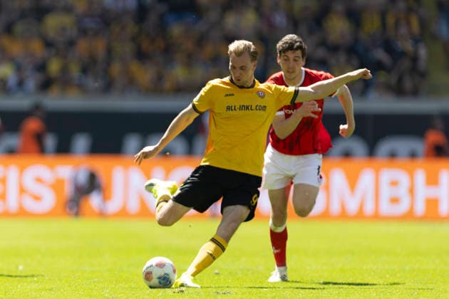 GER, Dresden, Soccer, 2 Bundesliga, Matchday 32, SG Dynamo Dresden vs 1 FC Kaiserslautern in picture from l Vincent Vermeij SG Dynamo Dresden 09 , Goal shot 02 05 2026, Rudolf Harbig Stadion Dresden DFB DFL REGULATIONS PROHIBIT ANY USE OF PHOTOGRAPHS AS IMAGE SEQUENCES AND OR QUASI VIDEO, Copyright: HMBxMedia PaulxFritz