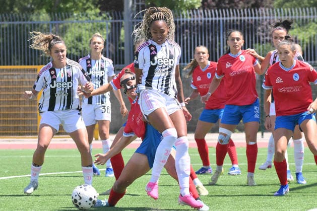 CALCIO - Serie A Femminile - Napoli Women vs Juventus FC Lindsey Thomas of Juventus FC in action during the Serie A Women Athora match between Napoli Women vs Juventus FC at Giuseppe Piccolo Stadium Cercola (NA) Italy  Copyright: xIPAxSport ABACAx