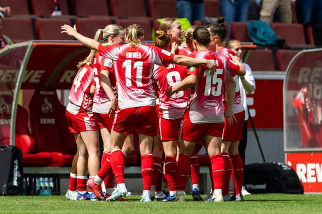 Google Pixel Women Bundesliga 1 FC Köln SV Werder Bremen 02 05 2026 Cheers after the goal to 2 0 by Anna Lena Stolze 1 FC Köln, 7 on matchday 24 of the Google Pixel Women Bundesliga in the match between 1 FC Köln and SV Werder Bremen on 02 05 2026 at RheinEnergie Stadion in Cologne, Germany Copyright: xBEAUTIFULxSPORTS Meuselx