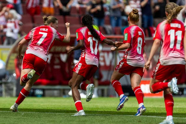 Google Pixel Women Bundesliga 1 FC Köln SV Werder Bremen 02 05 2026 Anna Lena Stolze 1 FC Köln, 7 cheers after her goal with Lydia Andrade 1 FC Köln, 17 and Laura Vogt 1 FC Köln, 8 on matchday 24 of the Google Pixel Women Bundesliga in the match between 1 FC Köln and SV Werder Bremen on 02 05 2026 at RheinEnergie Stadion in Cologne, Germany Copyright: xBEAUTIFULxSPORTS Meuselx