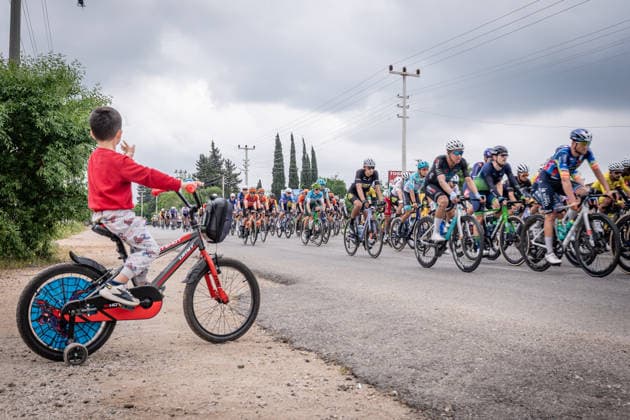 61st Presidential Cycling Tour of Turkiye ANTALYA, TURKIYE - MAY 2: Cyclists compete during the seventh stage of the Presidential Cycling Tour of Turkiye 2026 (TUR 2026) on the Antalya-Antalya route in Antalya, Turkiye, on May 2, 2026. The race, held for the 61st time, is included in the Union Cycliste Internationale (UCI) Europe Tour calendar and is Turkiye’s only event in the ProSeries category. Ahmet Serdar Eser Anadolu Antalya Turkey. Editorial use only. Please get in touch for any other usage.  Copyright: x2026xAnadoluxAhmetxSerdarxEserx