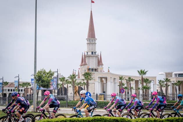 61st Presidential Cycling Tour of Turkiye ANTALYA, TURKIYE - MAY 2: Cyclists compete during the seventh stage of the Presidential Cycling Tour of Turkiye 2026 (TUR 2026) on the Antalya-Antalya route in Antalya, Turkiye, on May 2, 2026. The race, held for the 61st time, is included in the Union Cycliste Internationale (UCI) Europe Tour calendar and is Turkiye’s only event in the ProSeries category. Ahmet Serdar Eser Anadolu Antalya Turkey. Editorial use only. Please get in touch for any other usage.  Copyright: x2026xAnadoluxAhmetxSerdarxEserx