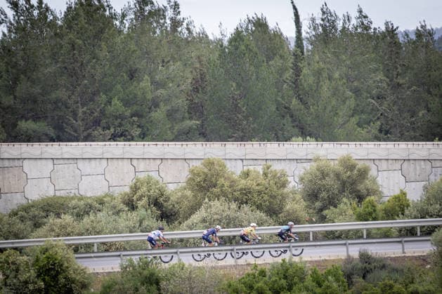 61st Presidential Cycling Tour of Turkiye ANTALYA, TURKIYE - MAY 2: Cyclists compete during the seventh stage of the Presidential Cycling Tour of Turkiye 2026 (TUR 2026) on the Antalya-Antalya route in Antalya, Turkiye, on May 2, 2026. The race, held for the 61st time, is included in the Union Cycliste Internationale (UCI) Europe Tour calendar and is Turkiye’s only event in the ProSeries category. Ahmet Serdar Eser Anadolu Antalya Turkey. Editorial use only. Please get in touch for any other usage.  Copyright: x2026xAnadoluxAhmetxSerdarxEserx