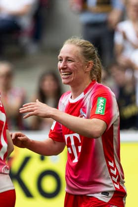 Google Pixel Womens Bundesliga 1 FC Köln SV Werder Bremen 02 05 2026 Pauline Bremer 1 FC Köln, 11 laughs on matchday 24 of the Google Pixel Womens Bundesliga in the match between 1 FC Köln and SV Werder Bremen on 02 05 2026 at RheinEnergie Stadion in Cologne, Germany Copyright: xBEAUTIFULxSPORTS Meuselx