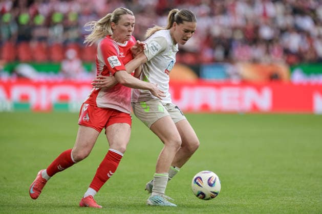 from left Sandra Maria Jessen 1 FC Köln, 6 and Juliane Wirtz SV Werder Bremen, 28 in duel, duel, dynamic, action, action, game scene, THE DFB GUIDELINES PROHIBIT ANY USE OF PHOTOGRAPHS AS IMAGE SEQUENCES AND OR QUASI VIDEO DFB REGULATIONS PROHIBIT ANY USE OF PHOTOGRAPHS AS IMAGE SEQUENCES AND OR QUASI VIDEO , 02 05 2026, Cologne Germany , Football, Google Pixel Women Bundesliga, 1 FC Köln SV Werder Bremen xobx