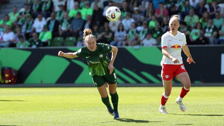 VfL vs Leipzig, BL Women Wolfsburg, 02 05 2026, Football, Women, Google Pixel Bundesliga, Season 2025 2026, VfL Wolfsburg vs RB Leipzig, Janina Minge VfL Wolfsburg AOK Stadion Niedersachsen Germany