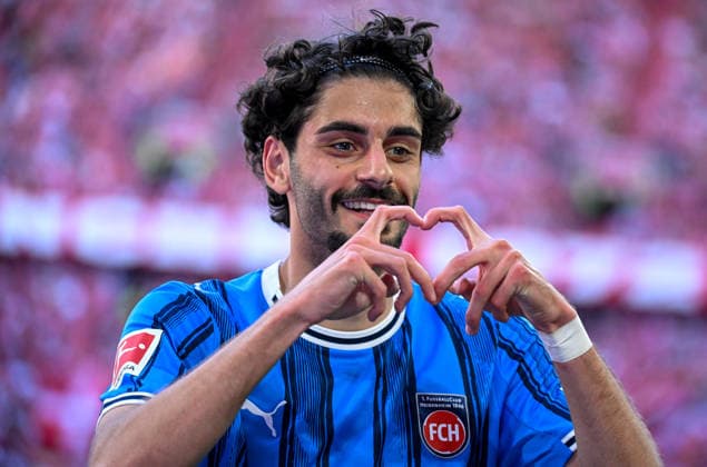 Football: Eren Dinkci joins Werder Bremen – archive photos