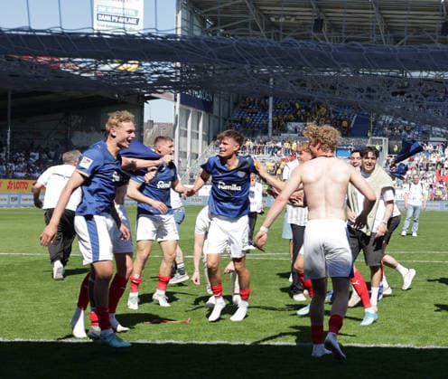 Football, Men, Season 2025 2026, 2 BL, Holstein Stadion, Holstein Kiel vs Eintracht Braunschweig, 2 0 DFL REGULATIONS PROHIBIT ANY USE OF PHOTOGRAPHS AS IMAGE SEQUENCES AND OR QUASI VIDEO