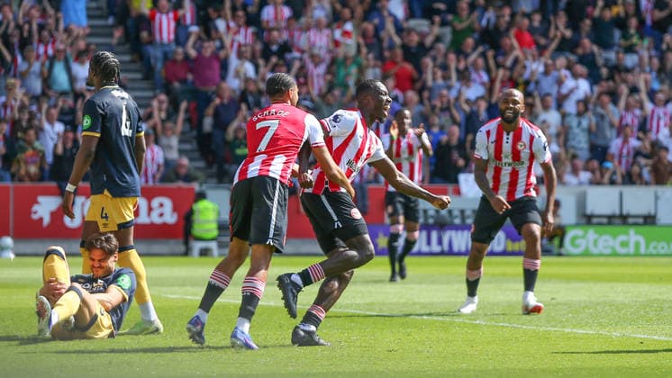 LONDON, ENGLAND - MAY 02: GOAL 1-0. Michael Kayode of Brentford opens the scoring during the Premier League match between Brentford and West Ham United at Gtech Community Stadium on May 02, 2026 in London, England. Copyright: xJayxPatel SPPx Sportspressphoto_SPR139500
