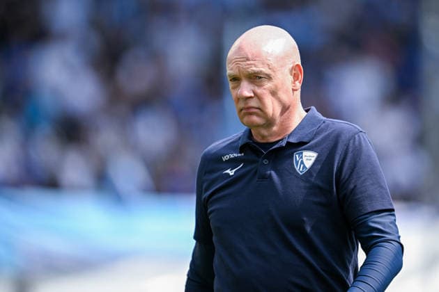 2 Bundesliga 25 26 Arminia Bielefeld VfL Bochum on 02 05 2026 in the SchücoArena in Bielefeld Coach Uwe Rösler Roesler Bochum dissatisfied, disappointed, disappointed, dejected MT