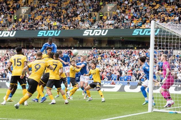 Nordi Mukiele of Sunderland scores the first goal to make the score 0-1 Wolverhampton Wanderers v Sunderland, Premier League, Football, Molineux, Wolverhampton , UK - 02 May 2026Wolverhampton Molineux United Kingdom EDITORIAL USE ONLY No use with unauthorised audio, video, data, fixture lists, club league logos or live services. Online in-match use limited to 120 images, no video emulation. No use in betting, games or single club league player publications. Copyright: xPaulxGreenwood Shutterstockx 16854508f