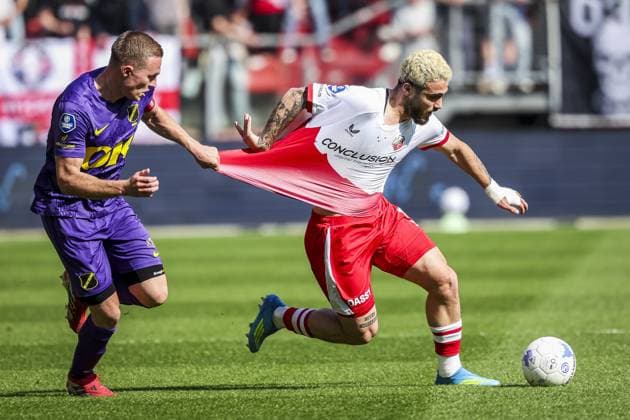 Sport Bilder des Tages UTRECHT , 02-05-2026 , Stadion Galgenwaard , Season 2025 2026 , Dutch Eredivisie football, match between FC Utrecht and NAC Breda , picture shows NAC player Boy Kemper and FC Utrecht player Angel Alarcon Utrecht - NAC  x203429198x Copyright:
