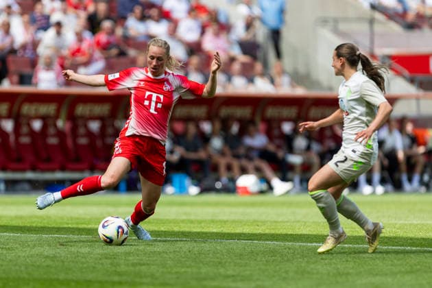 Google Pixel Women Bundesliga 1 FC Köln SV Werder Bremen 02 05 2026 Pauline Bremer 1 FC Köln, 11 , Chiara D Angelo Werder Bremen, 2 on matchday 24 of the Google Pixel Women Bundesliga in the match between 1 FC Köln and SV Werder Bremen on 02 05 2026 at RheinEnergie Stadion in Cologne, Germany Copyright: xBEAUTIFULxSPORTS Meuselx