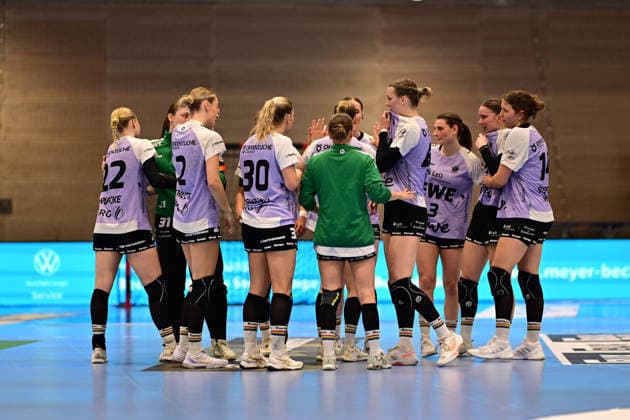 Handball I Women I Season 2025 2026 I Play Offs 5 11 I Matchday 3 I Buxtehuder SV VfL Oldenburg I 02 05 2026 Happy about the equalizer VfL Oldenburg Women Buxtehude Halle Nord Niedersachsen Germany Copyright: xLobeca FelixxSchlikisx