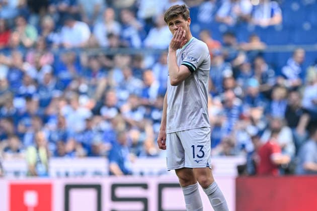 2 Bundesliga 25 26 Arminia Bielefeld VfL Bochum on 02 05 2026 in the SchücoArena in Bielefeld Oliver Olsen Bochum dissatisfied, disappointed, disappointed, dejected MT