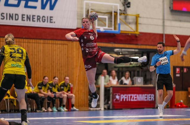 GER, Bensheim, HSG Bensheim Auerbach Flames vs Borussia Dortmund, Alsco Handball Bundesliga Frauen, Handball, DHB, Spielzeit 2025 2026, Weststadthalle Bensheim, Playoff Halbfinale, 2 Spiel im Bild Nina Engel HSG Bensheim Auerbach Flames Frauen 6 , Torwurf DFB DFL REGULATIONS PROHIBIT ANY USE OF PHOTOGRAPHS AS IMAGE SEQUENCES AND OR QUASI VIDEO, 02 05 2026 Copyright: HMBxMedia HendrikxHamelau