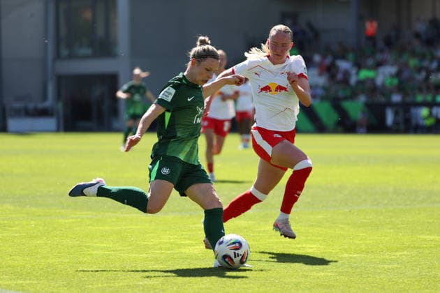 VfL vs Leipzig, BL Women Wolfsburg, 02 05 2026, Football, Women, Google Pixel Bundesliga, Season 2025 2026, VfL Wolfsburg vs RB Leipzig, Svenja Huth VfL Wolfsburg , Nikoline Dudek RB Leipzig AOK Stadion Niedersachsen Germany