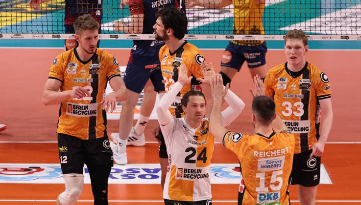 BR Volleys celebrate after winning set Sport Volleyball Bundesliga Mens Play Off Final 2 Match Season 2025 2026 02 05 2026 BR Volleys Berlin BRV vs SVG Lüneburg