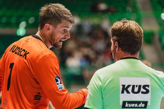Christopher Rudeck Bergischer HC, 01 discusses with the referee Bergischer HC vs TSV Hannover Burgdorf, Handball, Daikin 1 HBL, Matchday 30, Season 2025 26, 02 04 2026, Bergischer HC vs TSV Hannover Burgdorf, Handball, Daikin 1 HBL, Matchday 30, Season 2025 26, 02 04 2026 Wuppertal Copyright: xEibner-Pressefoto LukasxBaldygax EP_LBA