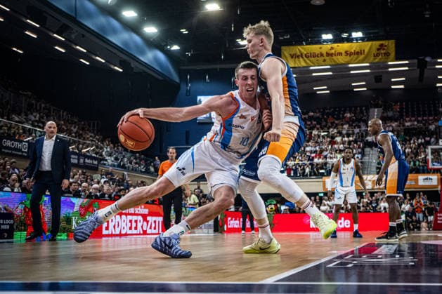 Rostock, Germany 02 May 2026 1 BBL 2025 2026 Sp 32 Rostock Seawolves vs Science City Jena In the picture from left in a duel Joe Wieskamp Science City Jena and Lukasz Kolenda Rostock Seawolves Copyright: xFotostandx xVoelkerx