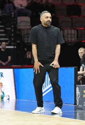 02 05 2026 Basketball Season 2025 2026 2 Bundesliga Pro A 34 Matchday Nuremberg Falcons Basketball Club NBC SBB Baskets Wolmirstedt Sportfoto Zink DaMa xdaxmax Achmadschah Zazai Coach Headcoach SBB Baskets Wolmirstedt thoughtful disappointed disappointment