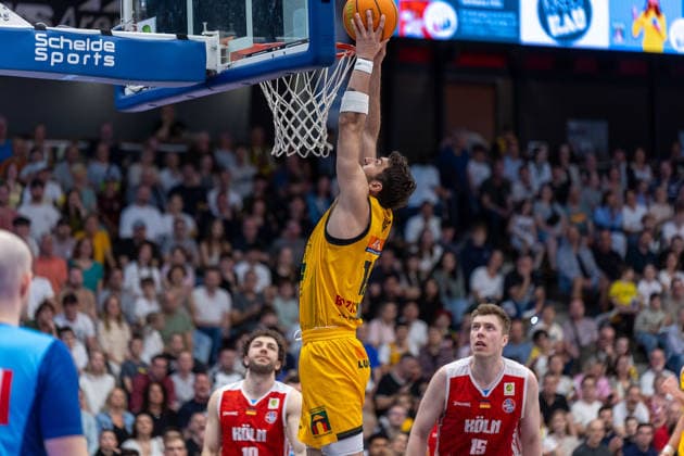 Aeneas Jung Bozic Estriche Knights Kirchheim, 19 GER, Bozic Estriche Knights Kirchheim vs RheinStars Koeln, BARMER 2 Basketball Bundesliga, 34 Matchday, Season 2025 2026, 02 05 2026 , GER, Bozic Estriche Knights Kirchheim vs RheinStars Koeln, BARMER 2 Basketball Bundesliga, 34 Matchday, Season 2025 2026, 02 05 2026 Goeppingen Copyright: xEibner-Pressefoto NinaxSanderx EP_NSR