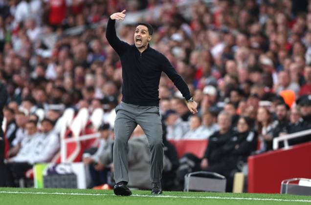 Arsenal manager Mikel Arteta steps onto the pitch as he gestures Arsenal v Fulham, Premier League, Football, Emirates Stadium, London , UK - 02 May 2026London Emirates Stadium United Kingdom EDITORIAL USE ONLY No use with unauthorised audio, video, data, fixture lists, club league logos or live services. Online in-match use limited to 120 images, no video emulation. No use in betting, games or single club league player publications.  Copyright: xKieranxMcManus Shutterstockx 16854568an