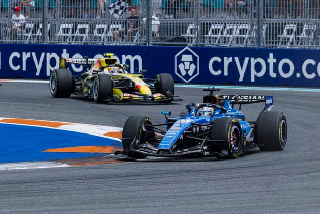 Formula 1 Crypto.com Miami Grand Prix 2026 Joseph Pinchin OVERTAKE MAXPPP - Miami 02 05 2026 23 ALBON Alexander (tha), Atlassian Williams F1 Team, action at the Formula 1 Crypto.com Miami Grand Prix 2026, the 4th round of the 2026 FIA Formula 1 World Championship, WM, Weltmeisterschaft at the Miami International Autodrome in Miami Gardens, United States, from 30 April to 3 May 2026 Miami Miami International Autodrome in Miami Gardens United States  Copyright: xOVERTAKE MAXPPPxJosephxPinchinx OVT202605029944 OVT202605029944