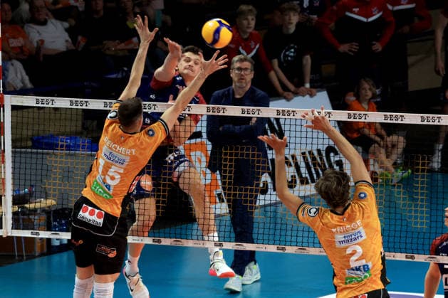 DEU, DVV, 1 VBL, BR Volleys vs SVG Lueneburg, 02 05 2026, Max Schmeling Halle, Berlin, DEU, DVV, 1 VBL, BR Volleys vs SVG Lueneburg, in the picture Moritz Reichert BR Volleys 15 , Matthew Knigge BR Volleys 2 , Christopher Byam Lueneburg 4 nordphotoxGmbHx xEngler nph00076