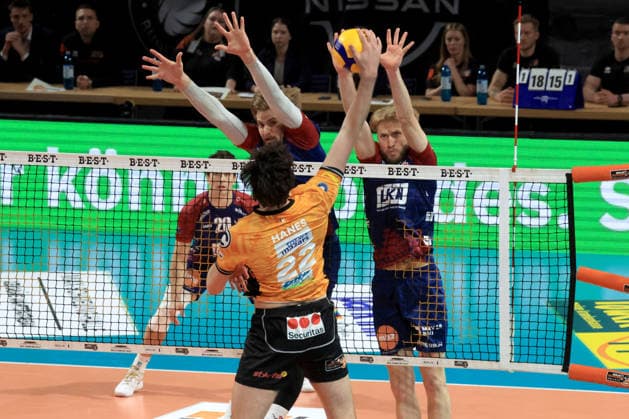DEU, DVV, 1 VBL, BR Volleys vs SVG Lueneburg, 02 05 2026, Max Schmeling Halle, Berlin, DEU, DVV, 1 VBL, BR Volleys vs SVG Lueneburg, in the picture Jake Hanes BR Volleys 22 , Jackson Howe Lueneburg 6 , Matthew Knigge BR Volleys 2 nordphotoxGmbHx xEngler nph00076