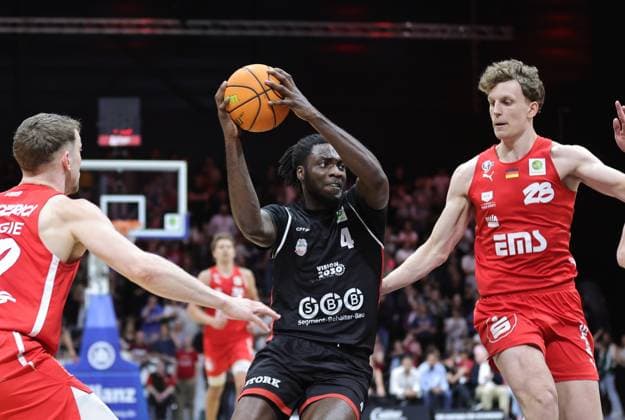 02 05 2026 Basketball Season 2025 2026 2 Bundesliga Pro A 34 Matchday Nuremberg Falcons Basketball Club NBC SBB Baskets Wolmirstedt Sportfoto Zink DaMa xdaxmax Vincent John Friederici 30, Nuremberg Falcons BC NBC De Vondre De Vondre Malik Perry 4, SBB Baskets Wolmirstedt Tom Stoiber 28, Nuremberg Falcons BC NBC