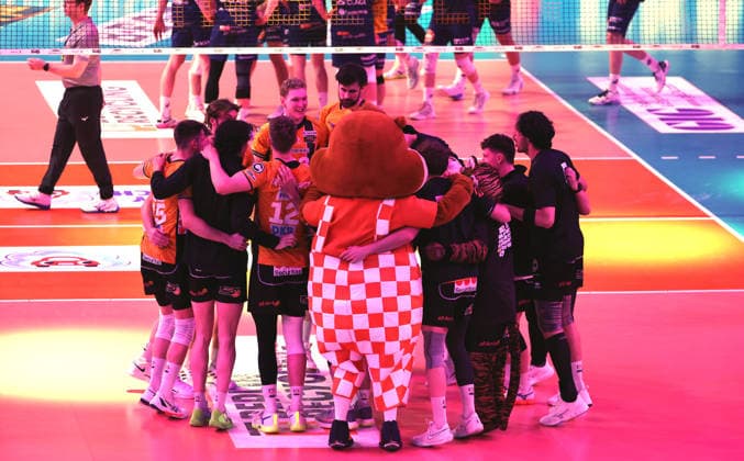 BR Volleys team celebrates after 3 1 victory Joy Emotion Cheers Sport Volleyball Bundesliga Men Play Off Final 2 Match Season 2025 2026 02 05 2026 BR Volleys Berlin BRV vs SVG Lüneburg