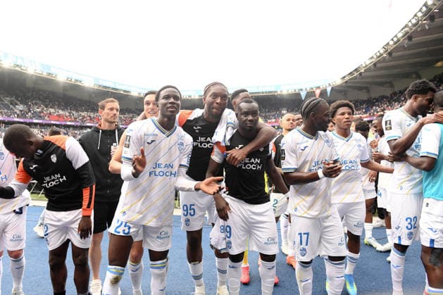 Paris Saint-Germain v FC Lorient - Ligue 1 McDonald s 2025 2026 25 Abdoulaye FAYE (fcl) - 09 Mohamed BAMBA (fcl) - 95 Isaak TOURE (fcl) during the Ligue 1 McDonald s match between Paris SG and Lorient at Parc des Princes on May 2, 2026 in Paris, France. Paris France  Copyright: xFEPx 776348381