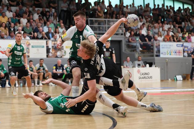02 05 2026, Handball, Men, 3 Liga Staffel Süd West, Season 2025 2026, HG Saarlouis TV Homburg, Jan Ole Schimmel TV Homburg , Philipp Kockler HG Saarlouis , Marcel Becker HG Saarlouis Saarlouis Stadtgartenhalle Saarland Germany DEU Copyright: xSebastianxBachx