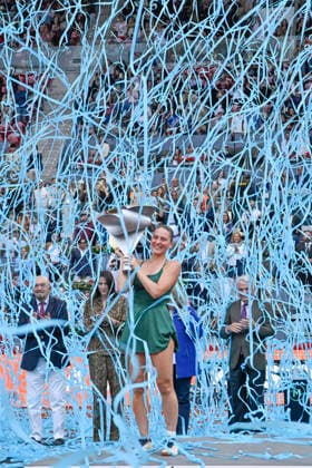 May 2, 2026, Madrid, Madrid, Spain: Ball girl in action (2-6) - (5-7) during the Mutua Madrid Open 2026, ATP, Tennis Herren Masters 1000 and WTA, Tennis Damen 1000 tennis tournament, celebrated at Caja Magica on 01 may, 2026 in Madrid, Spain. Madrid Spain - ZUMAc312 20260502_zsp_c312_002 Copyright: xOscarxManuelxSanchezx