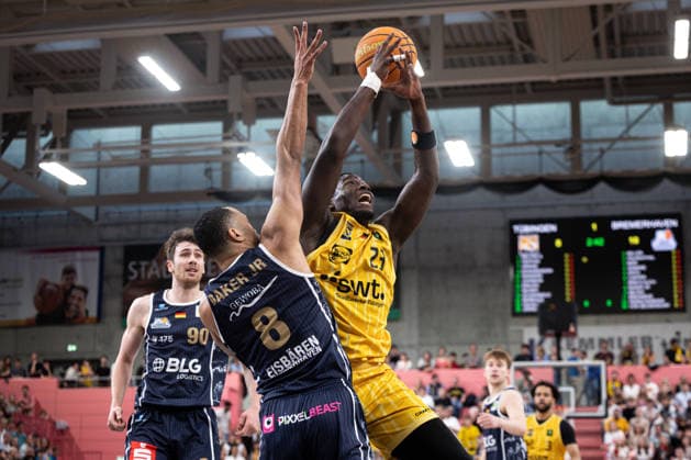 Tigers Tuebingen Eisbaeren Bremerhaven, Men, 2 Bundesliga, Barmer 2 Basketball Bundesliga, pro A, 34 Matchday, Season 2025 2026, 02 05 2026 Melkisedek Moreaux Tigers Tuebingen, 23 vs Jemarl Lemuel Baker Jr Eisbaeren Bremerhaven, 08
