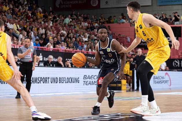 Tigers Tuebingen Eisbaeren Bremerhaven, Men, 2 Bundesliga, Barmer 2 Basketball Bundesliga, pro A, 34 Matchday, Season 2025 2026, 02 05 2026 Elijah Jahi Miller Eisbaeren Bremerhaven, 00 against Felix Edwardsson Tigers Tuebingen, 08
