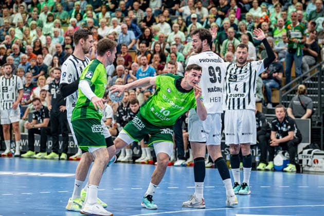 Handball Bundesliga HSG Wetzlar THW Kiel, 02 05 26 Josip Simic HSG Wetzlar, 10 , Veron Nacinovic THW Kiel, 93 , Hendrik Pekeler THW Kiel, 61 , Dominik Mappes HSG Wetzlar, 7 , Domagoj Duvnjak THW Kiel, 4 Handball Bundesliga HSG Wetzlar THW Kiel Wetzlar, 02 05 26 Copyright: xBEAUTIFULxSPORTS Roeczeyx
