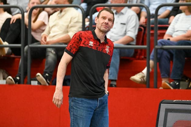 Michael Koch Bayer Giants Leverkusen, Coach Artland Dragons vs Bayer Giants Leverkusen, 2 Basketball Bundesliga, Pro A, 34 Matchday, Season 2025 2026, 02 05 2026, Artland Dragons vs Bayer Giants Leverkusen, 2 Basketball Bundesliga, Pro A, 34 Matchday, Season 2025 2026, 02 05 2026 Quakenbrueck Copyright: xEibner-Pressefoto RobertxGertzenx EP_RGN