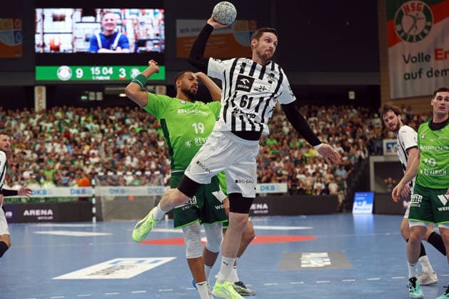 02 05 2026, xovx, Handball Daikin Handball Bundesliga, HSG Wetzlar THW Kiel v l Philipp Ahouansou HSG Wetzlar , Hendrik Pekeler THW Kiel Wetzlar Buderus Arena Hessen Germany EN