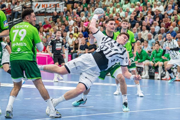 Handball Bundesliga HSG Wetzlar THW Kiel, 02 05 26 Lukas Laube THW Kiel, 20 , Ahmed Nafea HSG Wetzlar, 79 , Jona Schoch HSG Wetzlar, 22 , Josip Simic HSG Wetzlar, 10 Handball Bundesliga HSG Wetzlar THW Kiel Wetzlar, 02 05 26 Copyright: xBEAUTIFULxSPORTS Roeczeyx