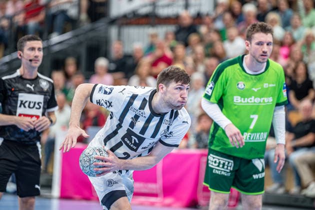 Handball Bundesliga HSG Wetzlar THW Kiel, 02 05 26 Lukas Zerbe THW Kiel, 24 , Dominik Mappes HSG Wetzlar, 7 Handball Bundesliga HSG Wetzlar THW Kiel Wetzlar, 02 05 26 Copyright: xBEAUTIFULxSPORTS Roeczeyx