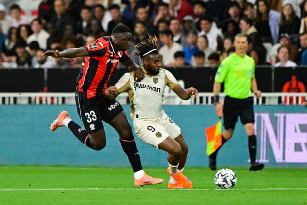 FOOTBALL : OGC Nice VS RC Lens - Ligue 1 McDonald s - 02 05 2026 Allan Saint-Maximin (RC Lens) Antoine Mendy (OGC Nice) - Ligue 1 McDonald™s match between OGC Nice and Racing Club de Lens on May 2, 2026 at the Allianz Riviera Stadium in Nice. NiceFrance  Copyright: xWilliamxCannarellax