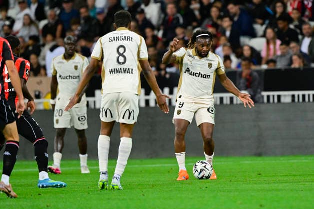 FOOTBALL : OGC Nice VS RC Lens - Ligue 1 McDonald s - 02 05 2026 Allan Saint-Maximin (RC Lens) - Ligue 1 McDonald™s match between OGC Nice and Racing Club de Lens on May 2, 2026 at the Allianz Riviera Stadium in Nice. NiceFrance  Copyright: xWilliamxCannarellax