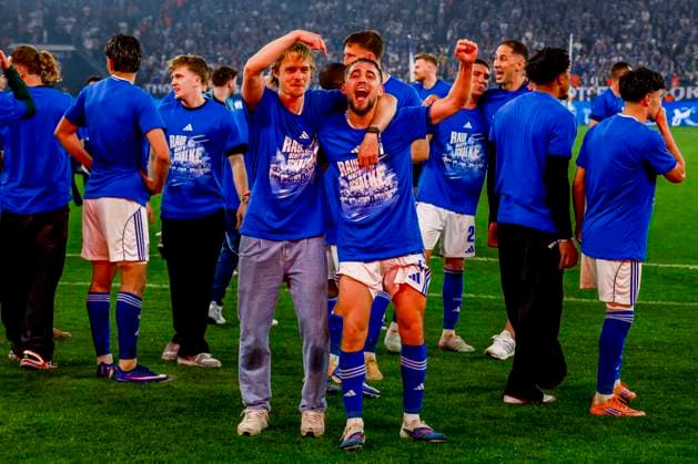 Sport Bilder des Tages Adil Aouchiche of FC Schalke 04 and team of FC Schalke 04 celebrate winning the league title FC Schalke 04 v Fortuna Dusseldorf, 2. Bundesliga, FC Schalke 04 v Fortuna Dusseldorf, Veltins-Arena, May 2, 2026, Gelsenkirchen, Germany.