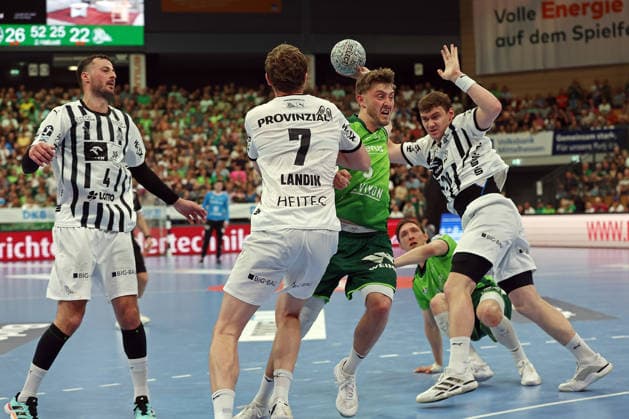 02 05 2026, xovx, Handball Daikin Handball Bundesliga, HSG Wetzlar THW Kiel v l Domagoj Duvnjak THW Kiel , Magnus Landin Jacobsen THW Kiel , Niklas Theiß HSG Wetzlar , Justin Müller HSG Wetzlar , Lukas Laube THW Kiel Wetzlar Buderus Arena Hessen Germany EN