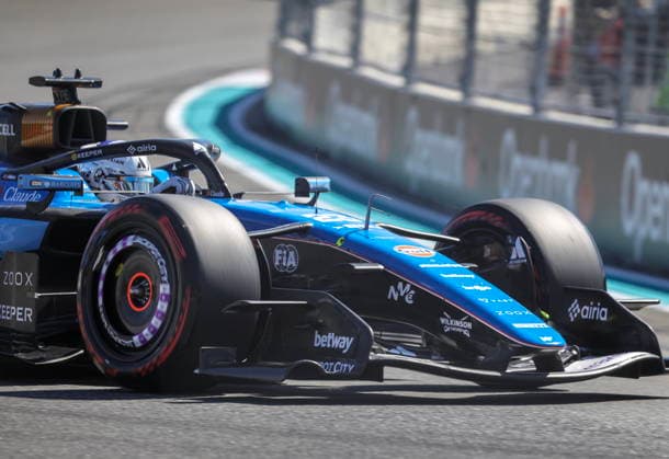 Formula One Miami Grand Prix - Sprint and Qualifying Williams driver Alexander Albon of Thailand competes in the Qualifying for the Formula One Miami Grand Prix at the Miami International Autodrome in Miami Gardens, Florida, USA, 02 May 2026. The 2026 Formula 1 Miami Grand Prix will be held on 03 May. MIAMI GARDENS FLORIDA United States  Copyright: xCRISTOBALxHERRERA-ULASHKEVICHx