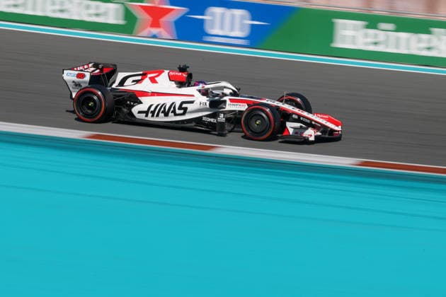 MIAMI GARDENS, FL - MAY 02: Esteban Ocon (31) of France and TGR Haas F1 Team speeds through turn seven during the Qualifying of the Formula 1 Crypto.com Grand Prix on May 2, 2026, at Miami International Autodrome in Miami Gardens, Florida. (Photo by David Buono Icon Sportswire) AUTO: MAY 02 F1 Miami Grand Prix EDITORIAL USE ONLY Icon2605020401