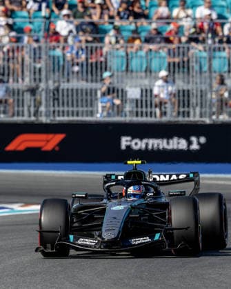 Miami, Florida, USA - May 2, 2026: Andrea Kimi Antonelli of Italy driving the (12) Mercedes AMG PETRONAS F1 Team F1 W17 during qualifying for the Miami Grand Prix 2026 at Hard Rock Stadium in Miami, USA  Copyright: xRichardxCallis SportsxPressxPhotox Sportspressphoto_SPR140139